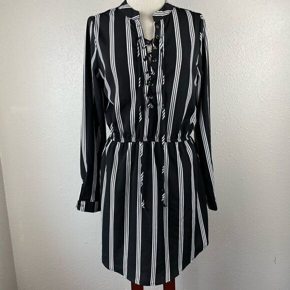 Rue 21 Black and White Striped Dress Size M EUC - Picture 1 of 7